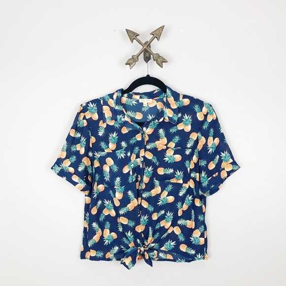 Women’s Pineapple Buttondown with navy background - Picture 1 of 8